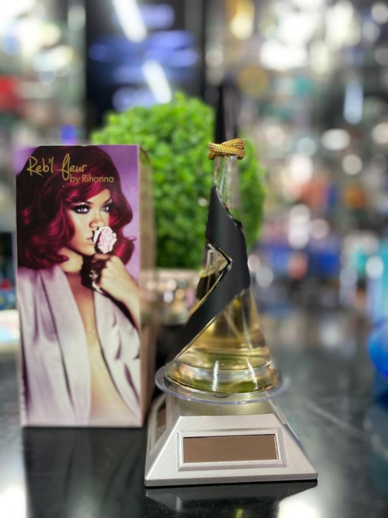 Perfume Para Dama Rihanna Rebl Fleur Eau De Parfum